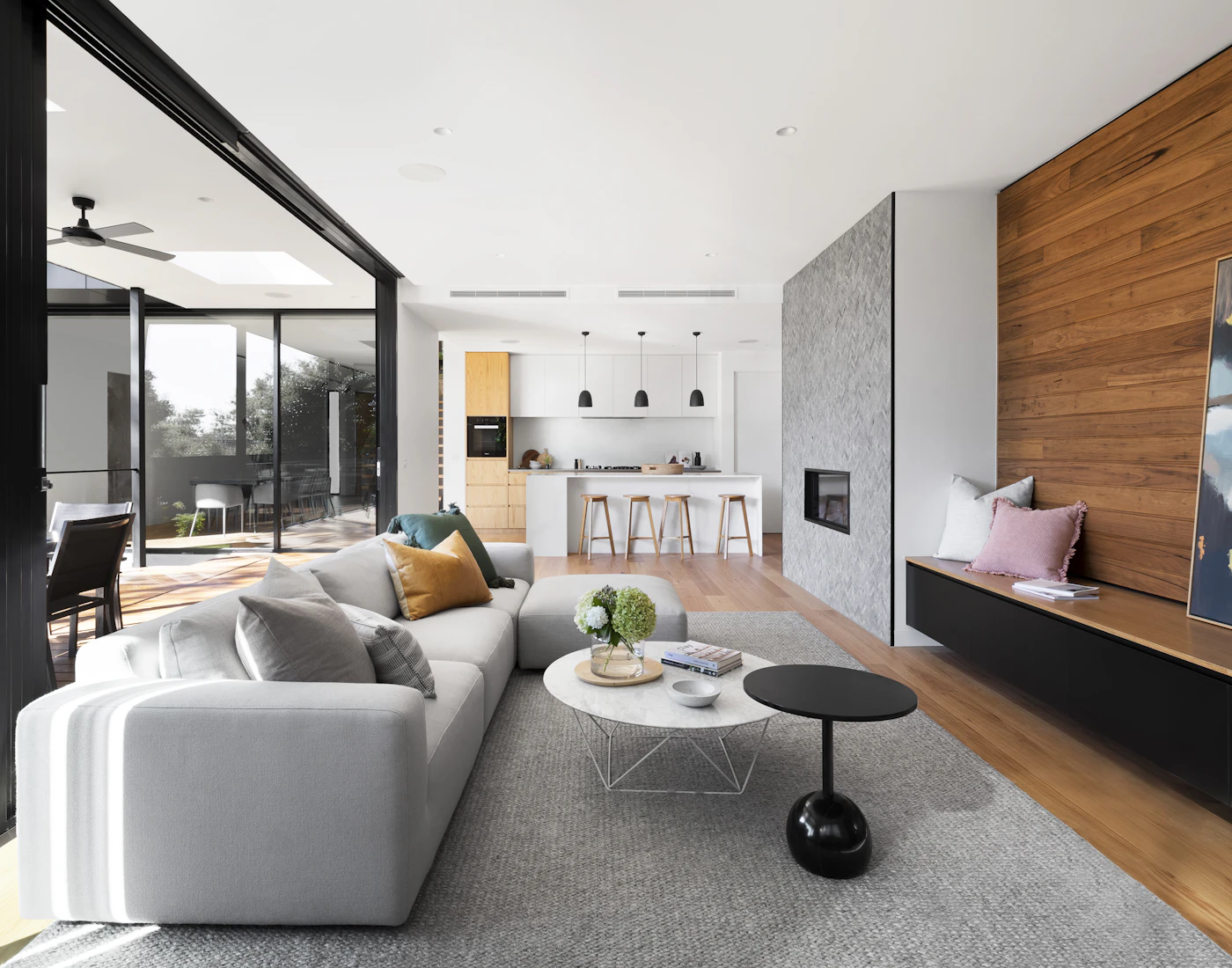 Interior luminoso de una vivienda en venta
